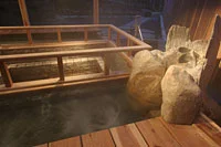 村杉ラジウム温泉　薬師の足湯