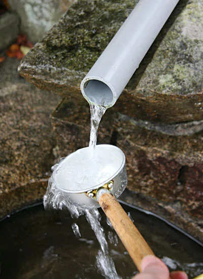 村杉ラジウム温泉　薬師の足湯