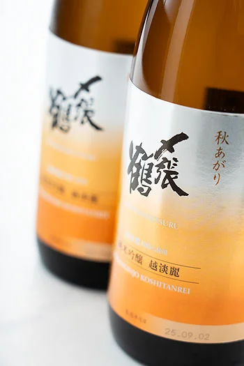 しめはりつる
〆張鶴

秋あがり

純米吟醸 越淡麗

村上市　宮尾酒造